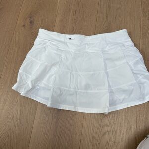 Lululemon white tennis skirt